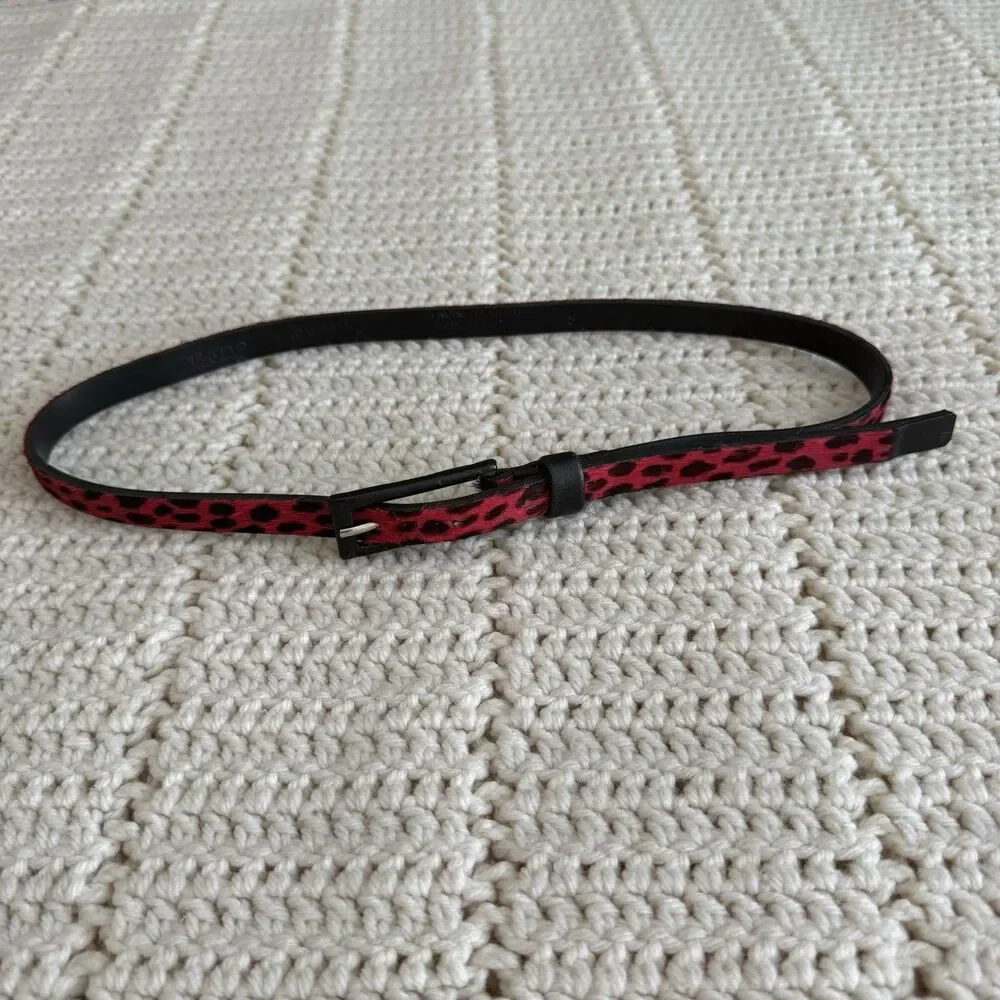 Vintage 90s CARLISLE Cow Hair Leather Red And Black Skinny Belt Size Small USA